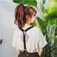 头像不单调颜色很漂亮的美女头像
