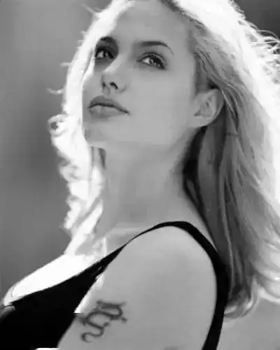 21位欧美电影中令你停止呼吸的绝世女神