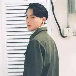 经典短发与创意短发,让你2019变的潮流前卫女生