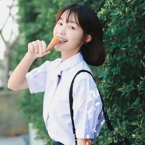 段奥娟发文悼念去世爷爷,火箭少女成员暖心安慰