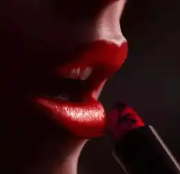 女生,从来都不是一种样子,纪梵希带你做百变女郎