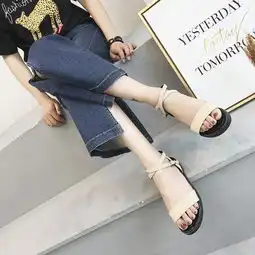 2018新款凉鞋女夏韩版百搭平底学生女鞋一字扣露趾时尚显瘦沙滩鞋