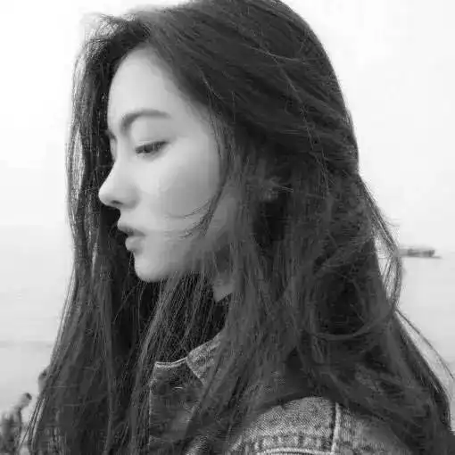 15句伤感个性签名,明天如果你回来,我该不该在牵你的手