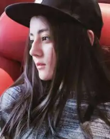赵丽颖和迪丽热巴的侧颜谁最美
