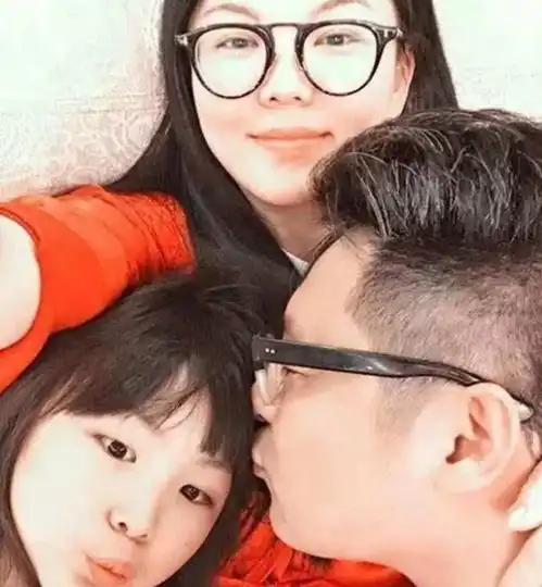 有一种整容叫王诗龄长大了,小胖妹变小仙女,和李湘几乎一样
