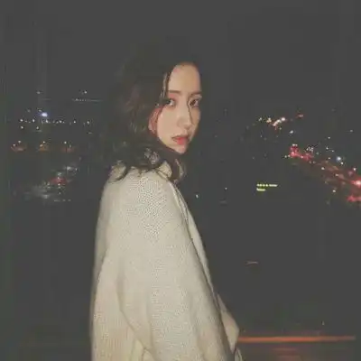 辞柔意境女头
