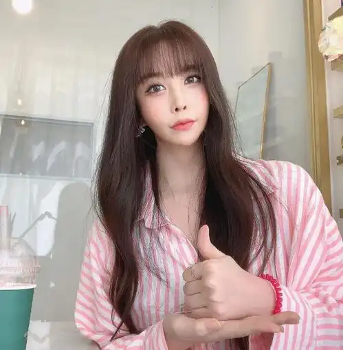 45岁变性女星河莉秀自曝想自杀经历两次更年期,现和企业家相恋