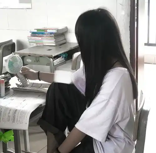 shareins女生头像