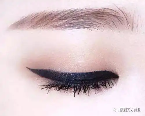 眼线怎么画,让自己的明眸善睐