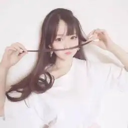 有木有像下面那张类似的头像,要微微嘟嘴萌萌哒一点的,急