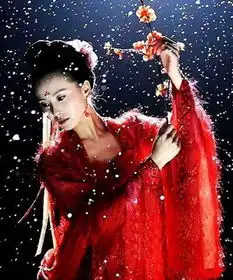 小花里跳舞最好的是刘诗诗胖迪,舞姿最蠢萌的居