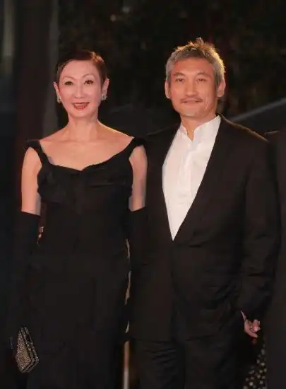 花36年捧红徐克,却输给小30岁助理,如今施南生的报复太解恨了