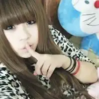 来一个好点的女生头像网站