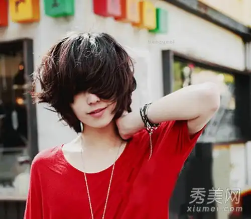 2012年潮流短发帅气波波发型一定要试试