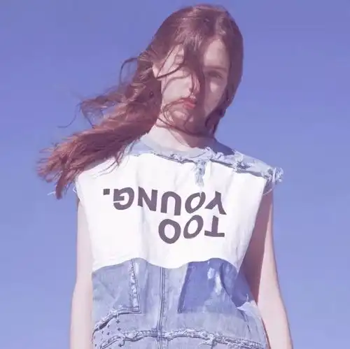 有没有很阳光向上正能量的女生头像