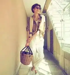 成熟优雅女生图片头像搭