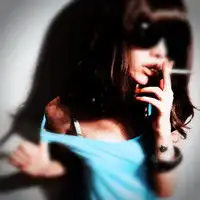 非主流女生吸烟头像