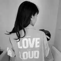 闺蜜黑白背影头像两张急