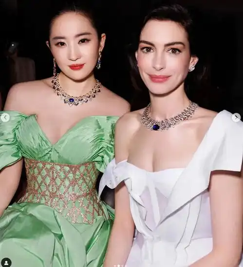 解气日本女星森星抢刘亦菲舒淇位置,直接被活动主办方除名