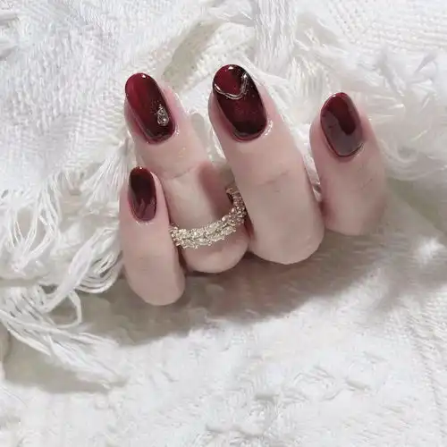 新年氛围感超强的美甲,红红火火