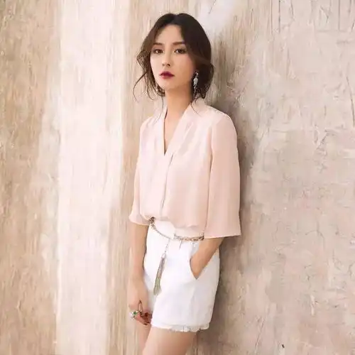 2015年下半年,30岁女人这样穿衬衫