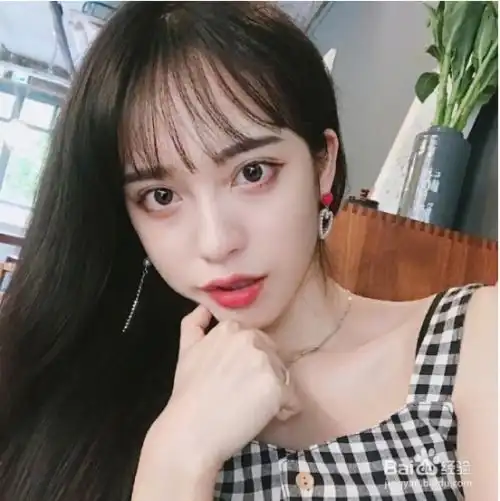 女生流行发型长发