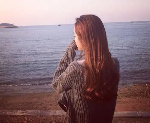 男友高富帅,几年来从未没断过和其他女生约会,我该怎么办