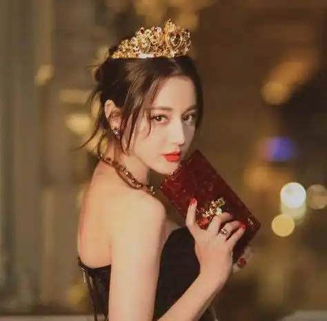 女孩我比较喜欢热巴,男生我更喜欢娜扎,两人差距一目了然