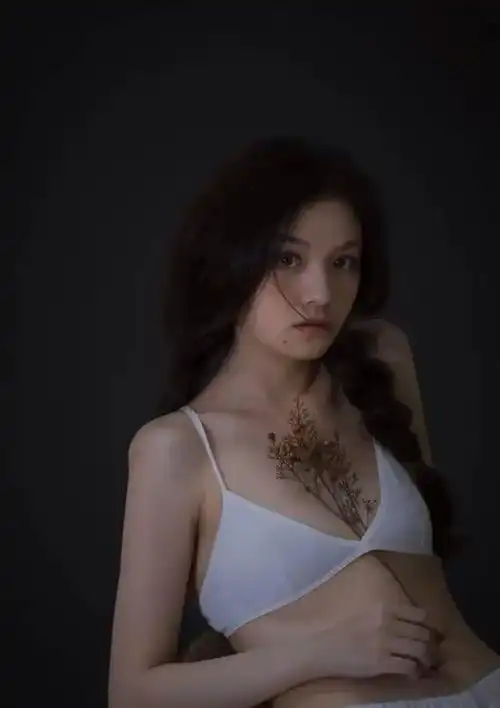 杨紫关晓彤同款梦幻仙子造型,谁才是真人间花神