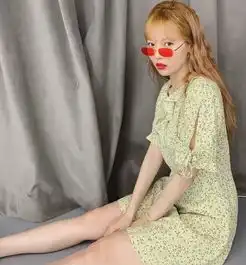 金泫雅私服搭配,风格百变可盐可甜,鬼马少女明艳又动人