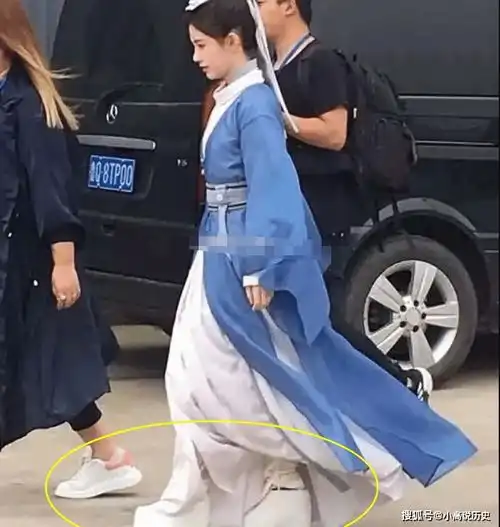 有种错觉叫明星的身高,鞠婧祎被质疑一米四,而她172却被当成160