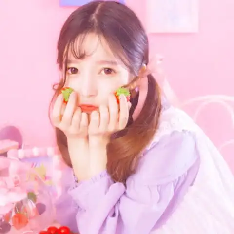 梦幻迷人的紫色系少女头像听说物极必反,那么人美必单