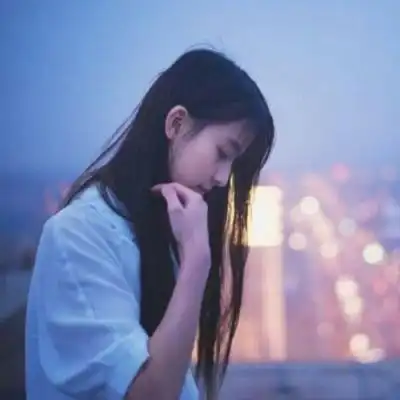 qq侧面头像女生头像伤感