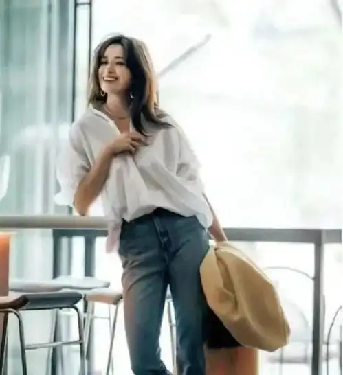 高级感头像女气质背影