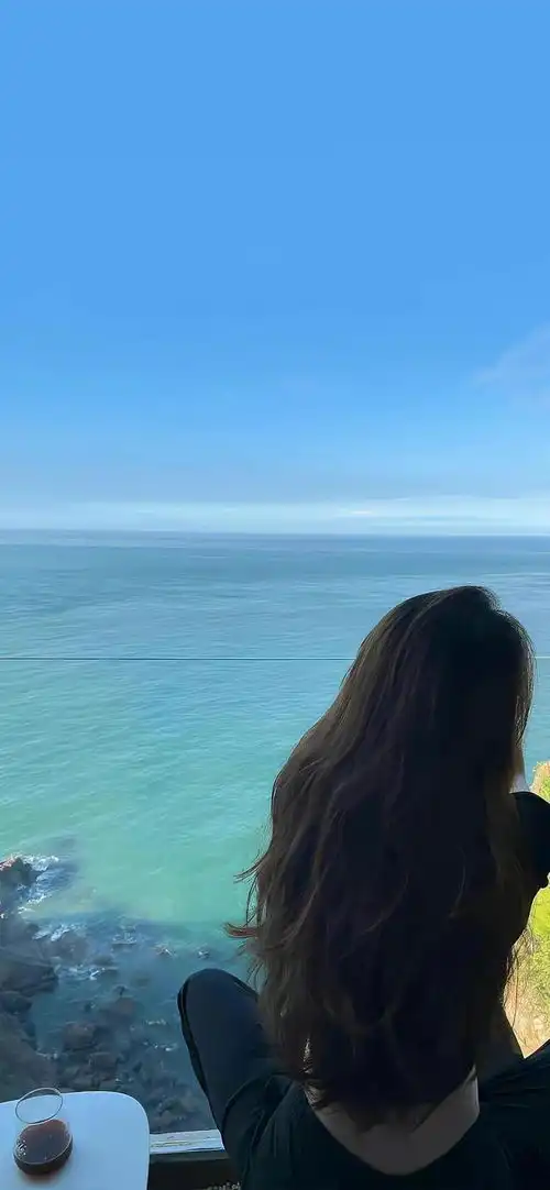 美女背影高清壁纸
