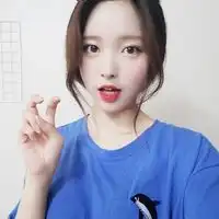 求女生头像不带字的