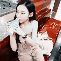 衬衫吊带露肩锁骨头像微信头像图片大全