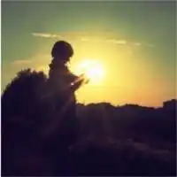 阳光活力女生微信头像