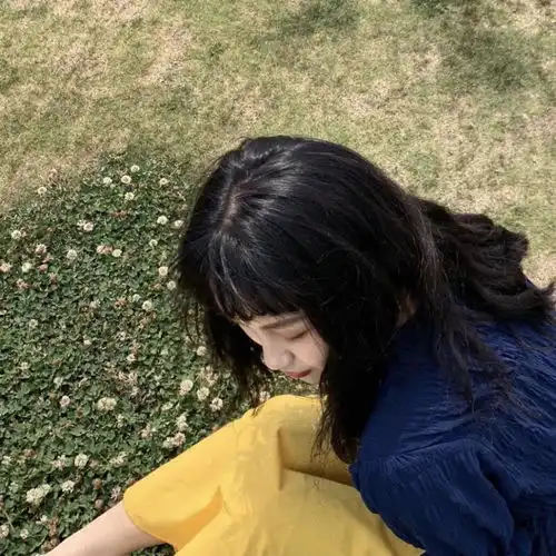 让人眼前一亮的氛围感女生头像