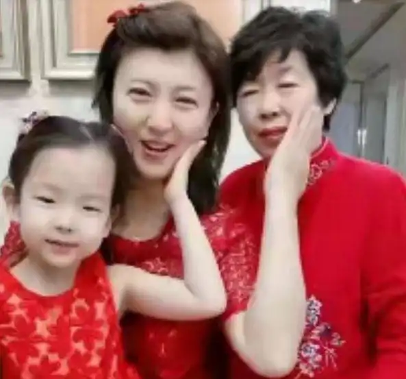 6次登上春晚,与孙俪决裂,45岁意外怀孕,闫学晶的人生有多精彩