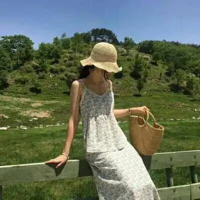 头像女霸气戴帽子口罩瑞