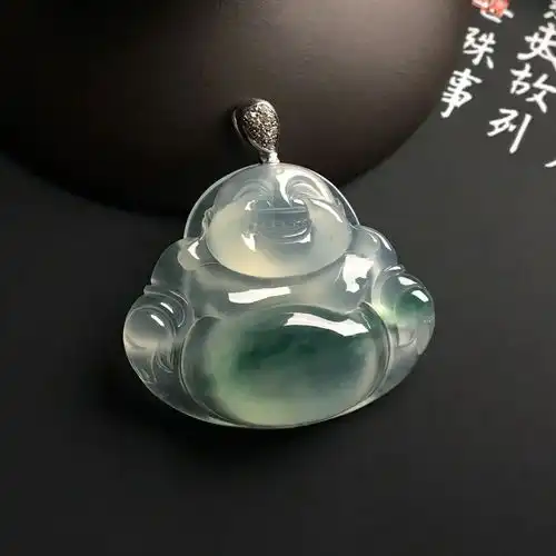 女人佩戴翡翠佛公有什么好处