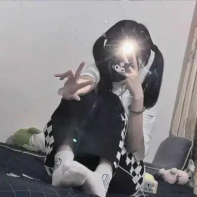 2021最新卡哇伊的好看意境女生头像忙里偷闲的日与月