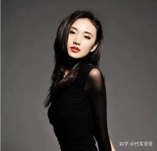 49岁李亚鹏公开示爱小19岁彝族美女揭秘海哈金喜的真实身份