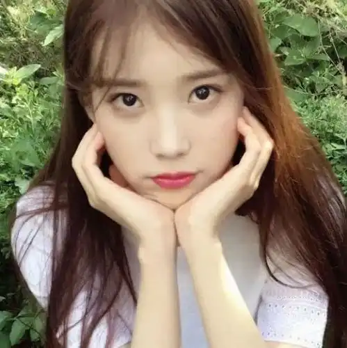 明星头像系列iu李知恩头像