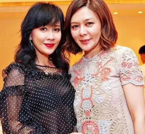 女生闺蜜姐妹头像刘嘉玲