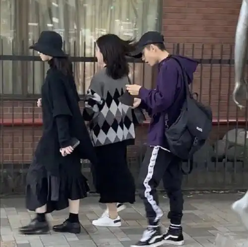 张一山约见神秘女孩,宋妍霏方承认今日分手