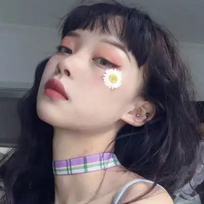 念七成熟魅力女生精致头像