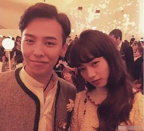 权志龙小松菜奈恋情曝光同晒海边风景照庆新年