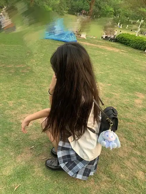 穿jk甜美可爱高挑小美女
